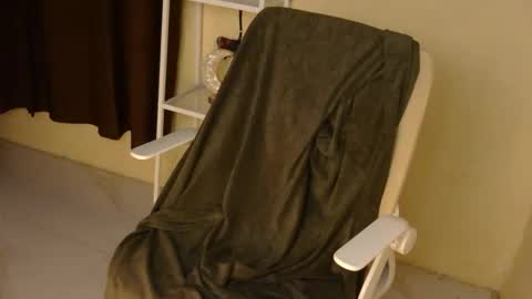 Rhian online show from October 2025 03:23:02 PM