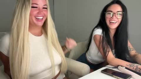 Snapshot of averybabyyx chatting on March 2026 08:03:02 AM ur gf online show from March 2026 08:03:02 AM