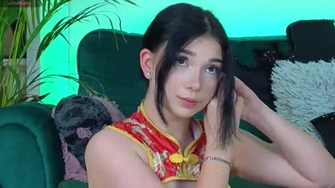 Snapshot of averywillow chatting on October 2025 04:18:02 AM AveryWillow online show from October 2025 04:18:02 AM