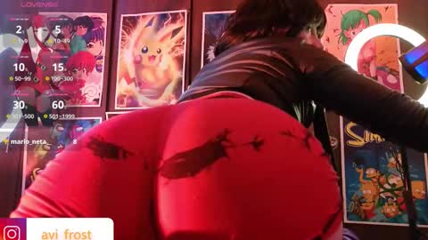 Snapshot of avi_frost chatting on December 2025 08:10:01 AM Saraaaa independent model 3 online show from December 2025 08:10:01 AM