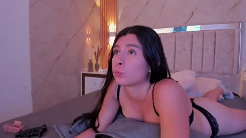 Snapshot of avigail_xo chatting on February 2026 06:45:01 PM Avigail online show from February 2026 06:45:01 PM