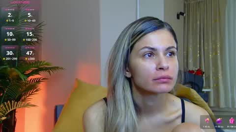 AVRILL CYRUX online show from February 2026 07:59:01 AM