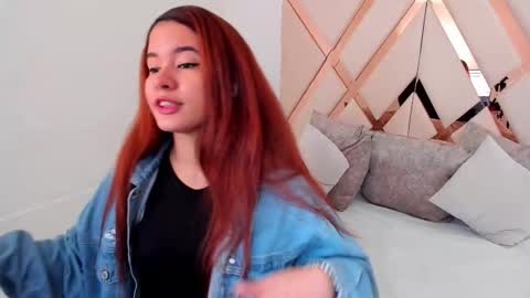 Avril  online show from February 2026 12:00:01 PM