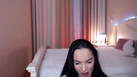 Avrora Inst online show from January 2026 08:03:01 PM