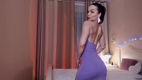 Avrora Inst online show from August 2026 07:56:01 PM