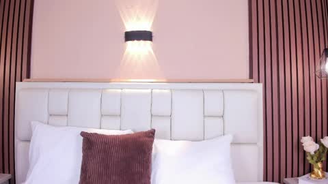 Avy  online show from April 2026 11:33:02 AM