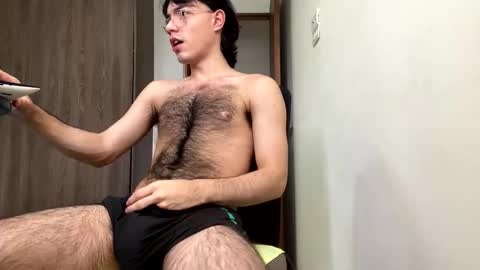 AndrewXxl independent online show from March 2026 03:18:01 PM