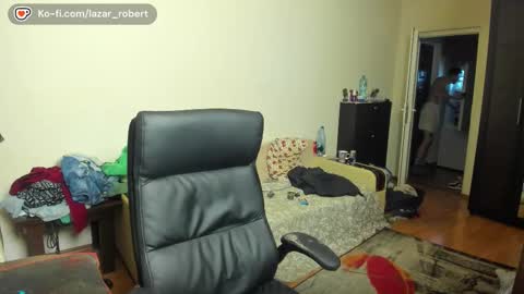 Justin online show from November 2025 09:17:02 PM