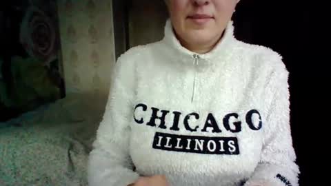 awesomeladyy online show from February 2025 01:00:02 PM