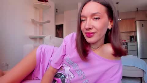 Awgustina online show from March 2026 09:28:01 AM