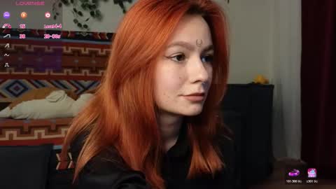 Tris online show from December 2025 02:41:01 AM