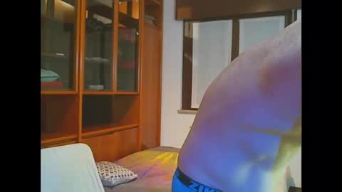 Snapshot of awwwsocutehappynew chatting on January 2025 09:59:01 AM HappyNewSky here online show from January 2025 09:59:01 AM