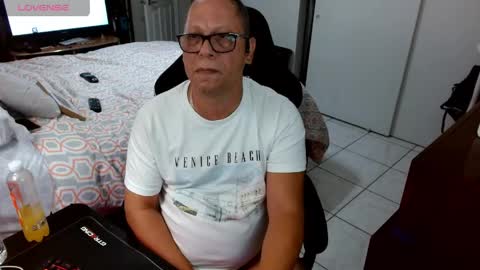 Alex online show from April 2026 08:20:02 PM