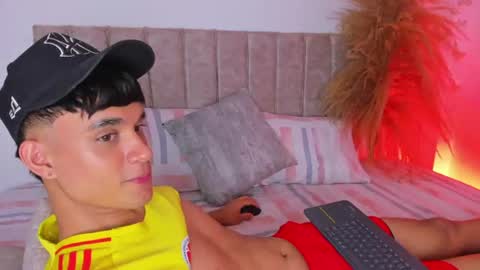 Snapshot of axel_cody_ chatting on June 2026 12:22:01 PM AXEL online show from June 2026 12:22:01 PM