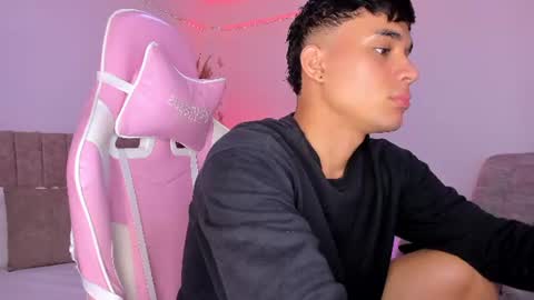 Snapshot of axel_cody_ chatting on July 2026 12:47:01 PM AXEL online show from July 2026 12:47:01 PM