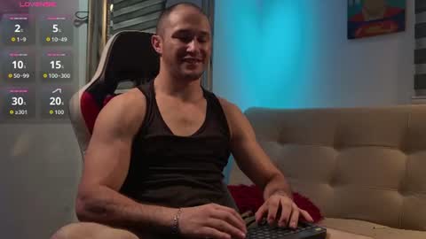 Snapshot of axel_fairchaild chatting on June 2026 01:59:02 PM Axel Fairchaild online show from June 2026 01:59:02 PM