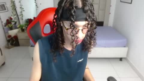 Axel online show from May 2026 01:10:02 AM