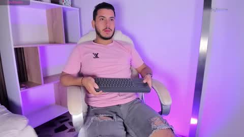 Snapshot of axel_grey_ chatting on October 2025 12:27:01 PM axel_grey_ online show from October 2025 12:27:01 PM