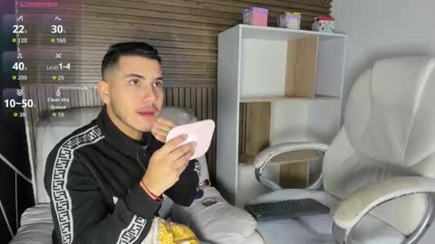 axel_grey_ online show from October 2025 01:01:01 PM