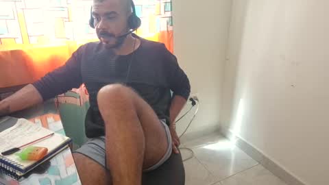 Axel online show from November 2025 05:46:01 PM