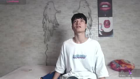 axel_milo_and_kairo online show from November 2025 10:12:01 PM