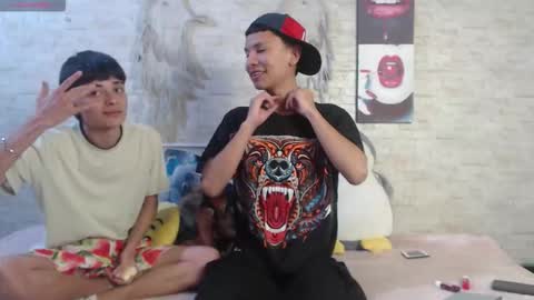 axel_milo_and_kairo online show from January 2026 12:03:02 AM