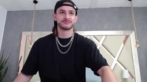 Axel  online show from June 2026 01:08:02 AM