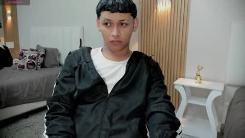 Alex online show from November 2025 01:00:02 AM