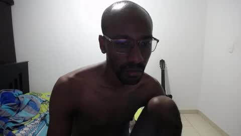 axel rios online show from October 2025 04:20:01 AM