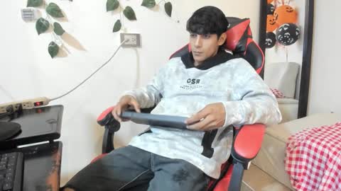 Snapshot of axel_rosse2 chatting on November 2025 11:59:01 PM axel_rosse2 online show from November 2025 11:59:01 PM