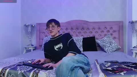 axell_stone online show from June 2026 09:17:02 PM
