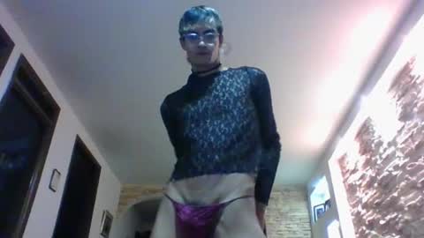 Axel  online show from December 2024 12:43:02 AM