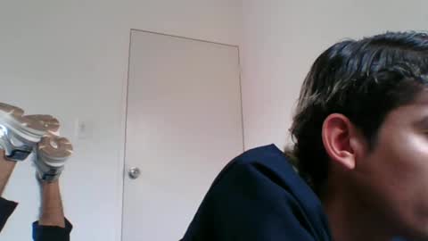 Axel  online show from February 2025 05:40:01 PM