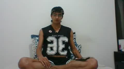 Axel  online show from March 2025 02:43:02 AM