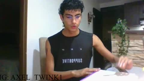 Axel  online show from October 2025 01:06:01 AM