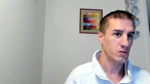 Axl online show from December 2025 02:53:01 AM