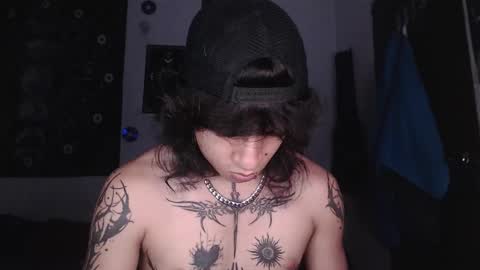 Snapshot of axl_kush_ chatting on December 2025 10:48:01 PM Axel Kush online show from December 2025 10:48:01 PM