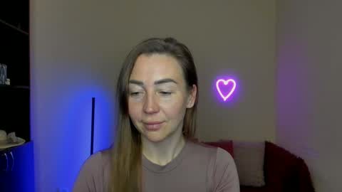 Jully online show from March 2025 06:33:01 PM