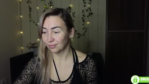 Snapshot of ay_kiss_jully chatting on December 2025 06:26:01 PM Jully online show from December 2025 06:26:01 PM