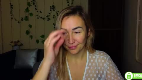 Snapshot of ay_kiss_jully chatting on January 2026 06:32:02 PM Jully online show from January 2026 06:32:02 PM