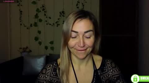 Snapshot of ay_kiss_jully chatting on January 2026 06:31:02 PM Jully online show from January 2026 06:31:02 PM