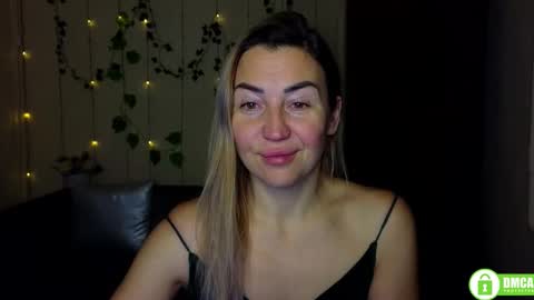 Snapshot of ay_kiss_jully chatting on January 2026 06:24:02 PM Jully online show from January 2026 06:24:02 PM