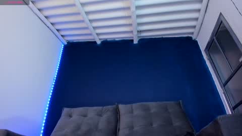 Snapshot of ayjeeem chatting on February 2025 09:50:01 PM Andr online show from February 2025 09:50:01 PM