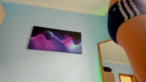 Snapshot of ayjeeem chatting on October 2025 01:52:01 PM Andr online show from October 2025 01:52:01 PM