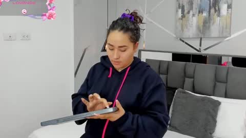 Snapshot of ayla_martinez chatting on January 2025 08:43:01 AM Ayla online show from January 2025 08:43:01 AM