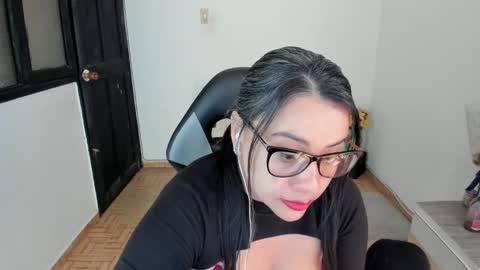 Snapshot of aylaislem chatting on February 2025 12:37:01 AM SandyMODELINDEPENDIENT online show from February 2025 12:37:01 AM