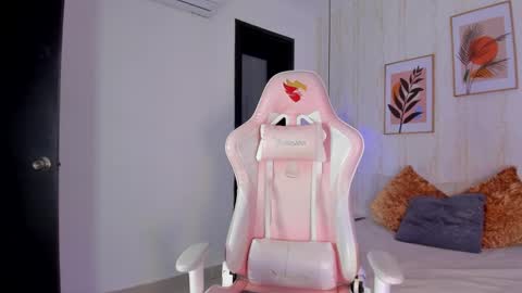 Snapshot of ayleen_dunkann chatting on November 2025 01:04:01 PM Ayleen online show from November 2025 01:04:01 PM