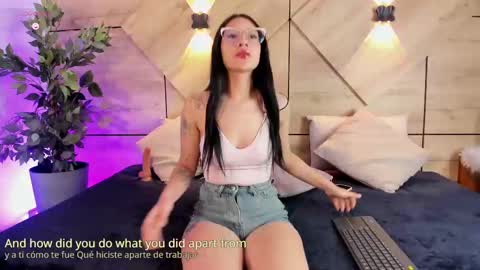 Snapshot of aylin_rousse chatting on October 2025 07:33:02 PM ayllin online show from October 2025 07:33:02 PM