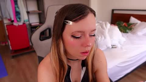 Snapshot of ayralust chatting on March 2026 01:40:02 PM Ayra Lust online show from March 2026 01:40:02 PM