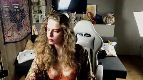 Ayreen Moore online show from September 2025 08:55:02 PM